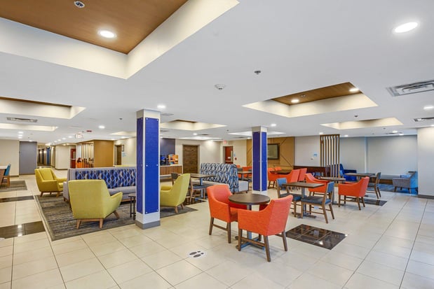 Images Holiday Inn Express Gulfport Beach by IHG