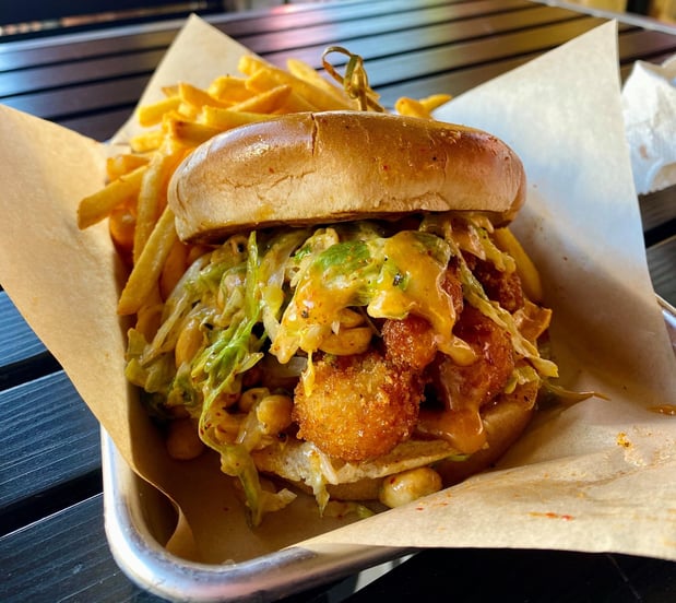 Images Aioli Gourmet Burgers - 32nd & Shea