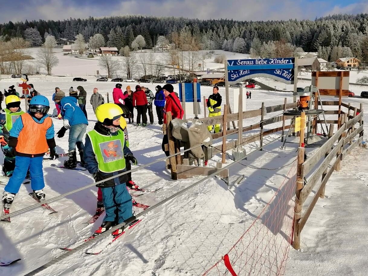 Skischule Predigtstuhl, Bogener Straße 2 in Sankt Englmar