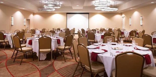 Images DoubleTree by Hilton Hotel & Suites Charleston Airport