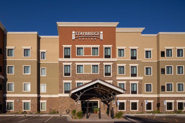 Images Staybridge Suites Phoenix – Biltmore Area by IHG
