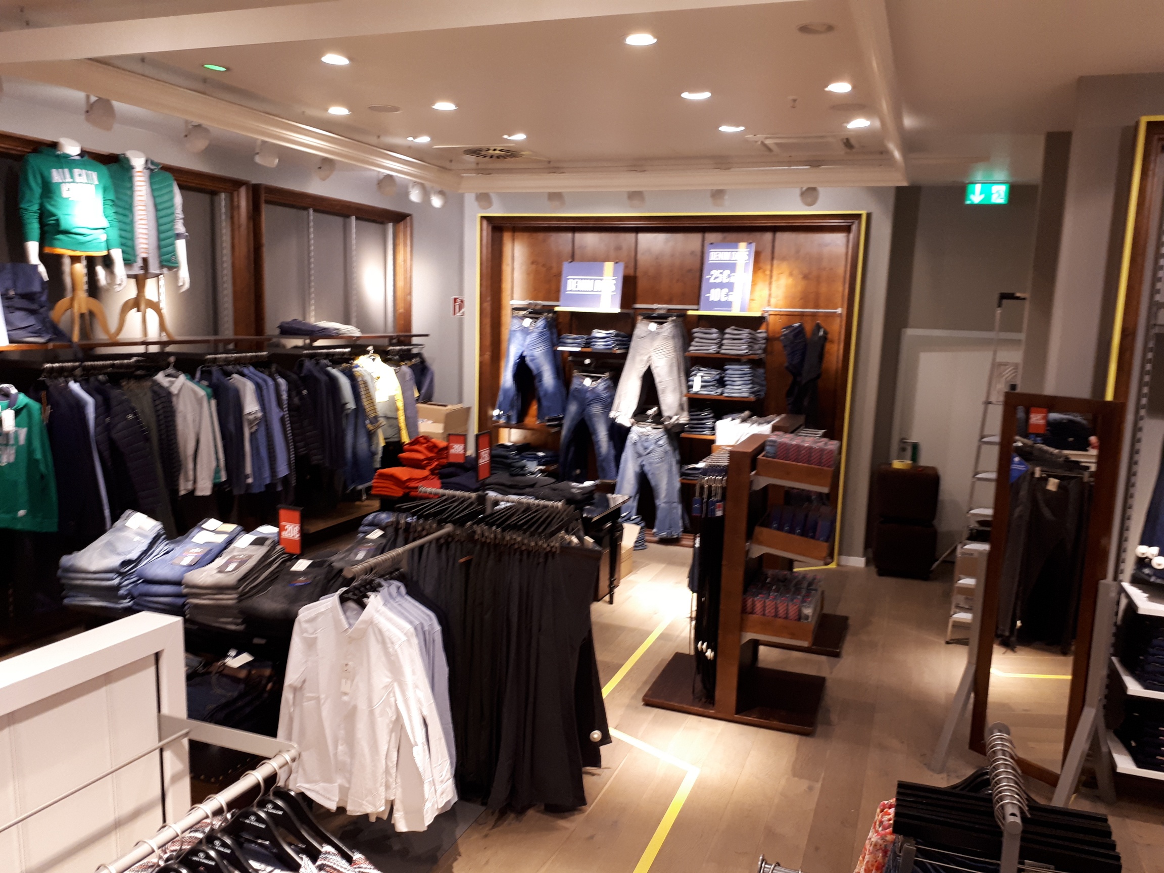 TOM TAILOR Store, Marktplatz 7 in Langenhagen