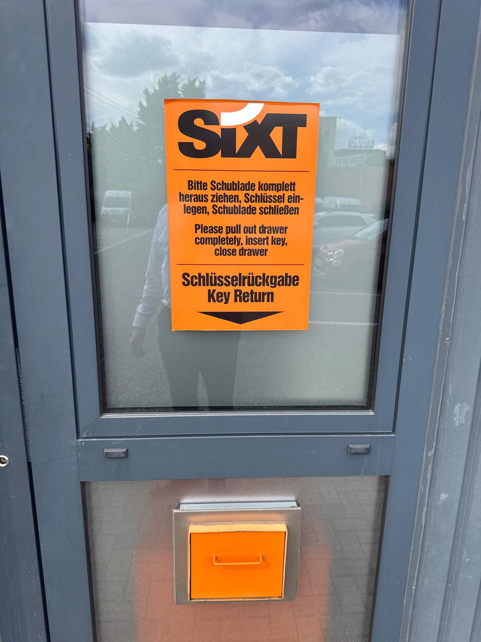 SIXT Autovermietung Neuss, Duesseldorfer Str. 6 in Neuss