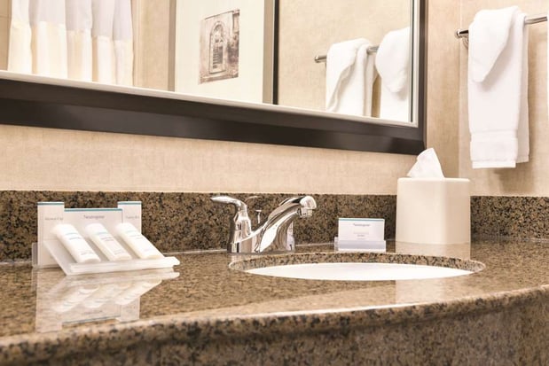 Images Hilton Garden Inn Fargo