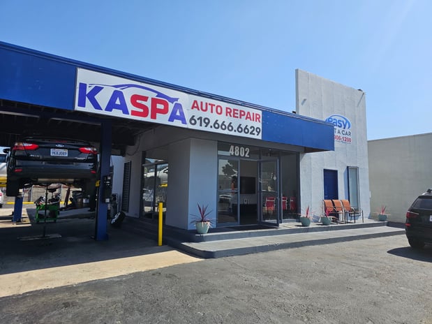 Images Kaspa Auto Repair & Glass