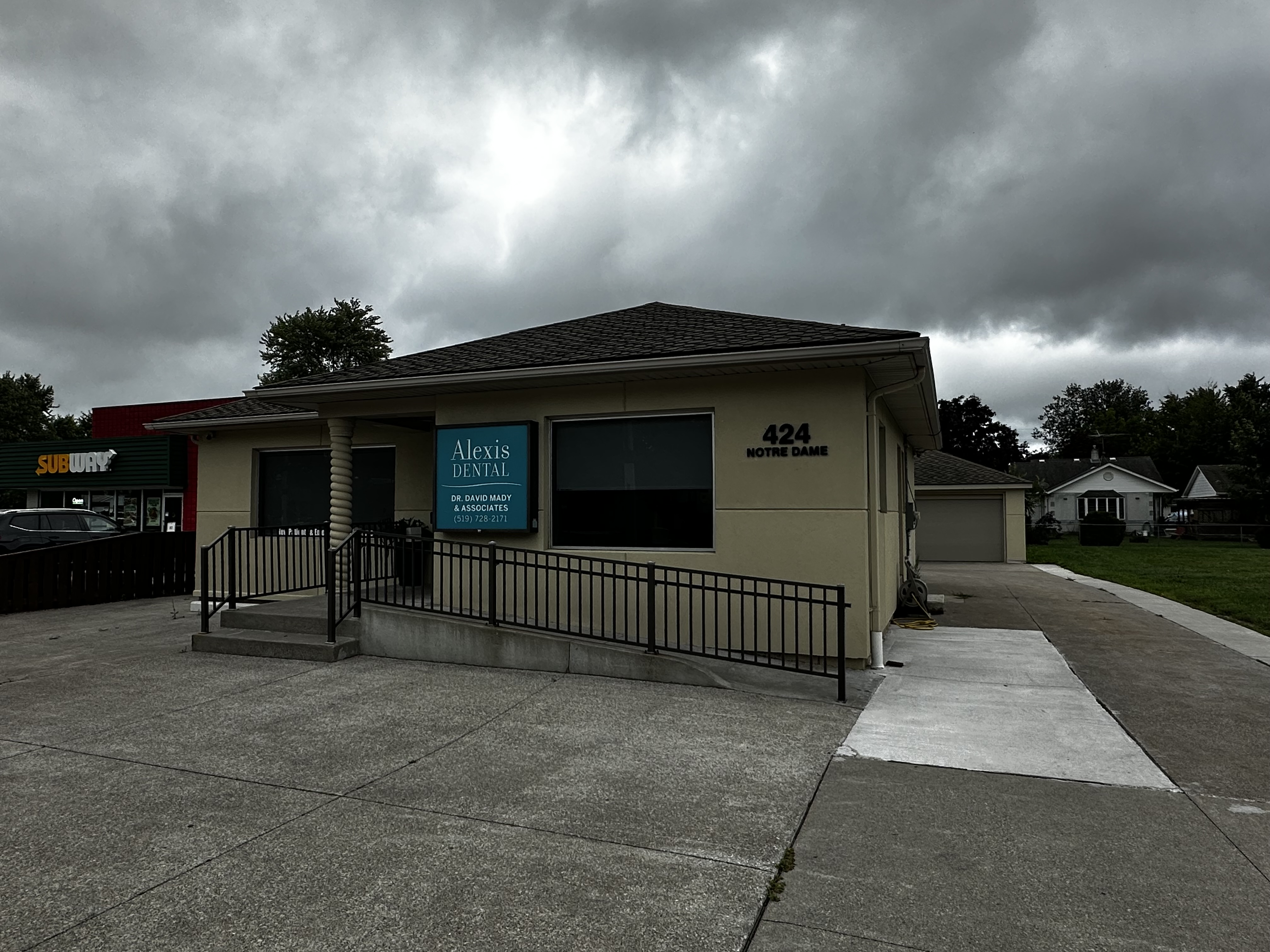 Images Alexis Dental - Dr. Mady