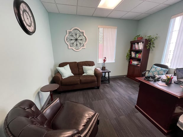 Images LifeStance Therapists & Psychiatrists Champaign