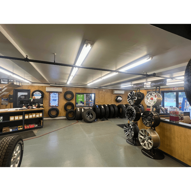 Images Gills Point S Tire & Auto Service