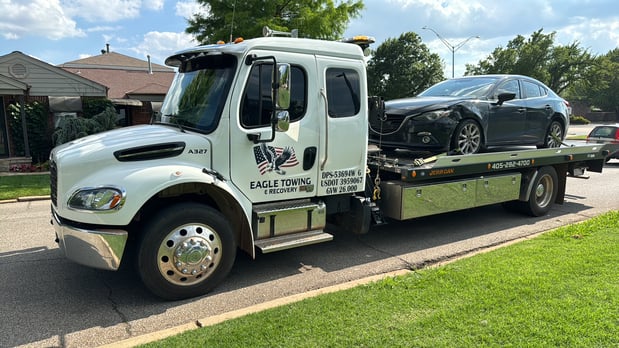 Images Eagle Towing & Recovery