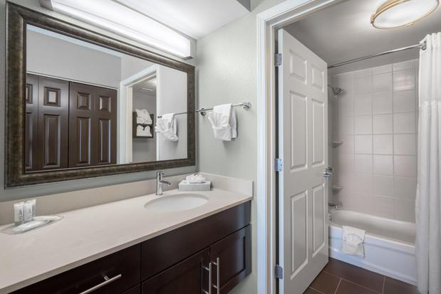 Images Staybridge Suites Wilmington-Newark by IHG