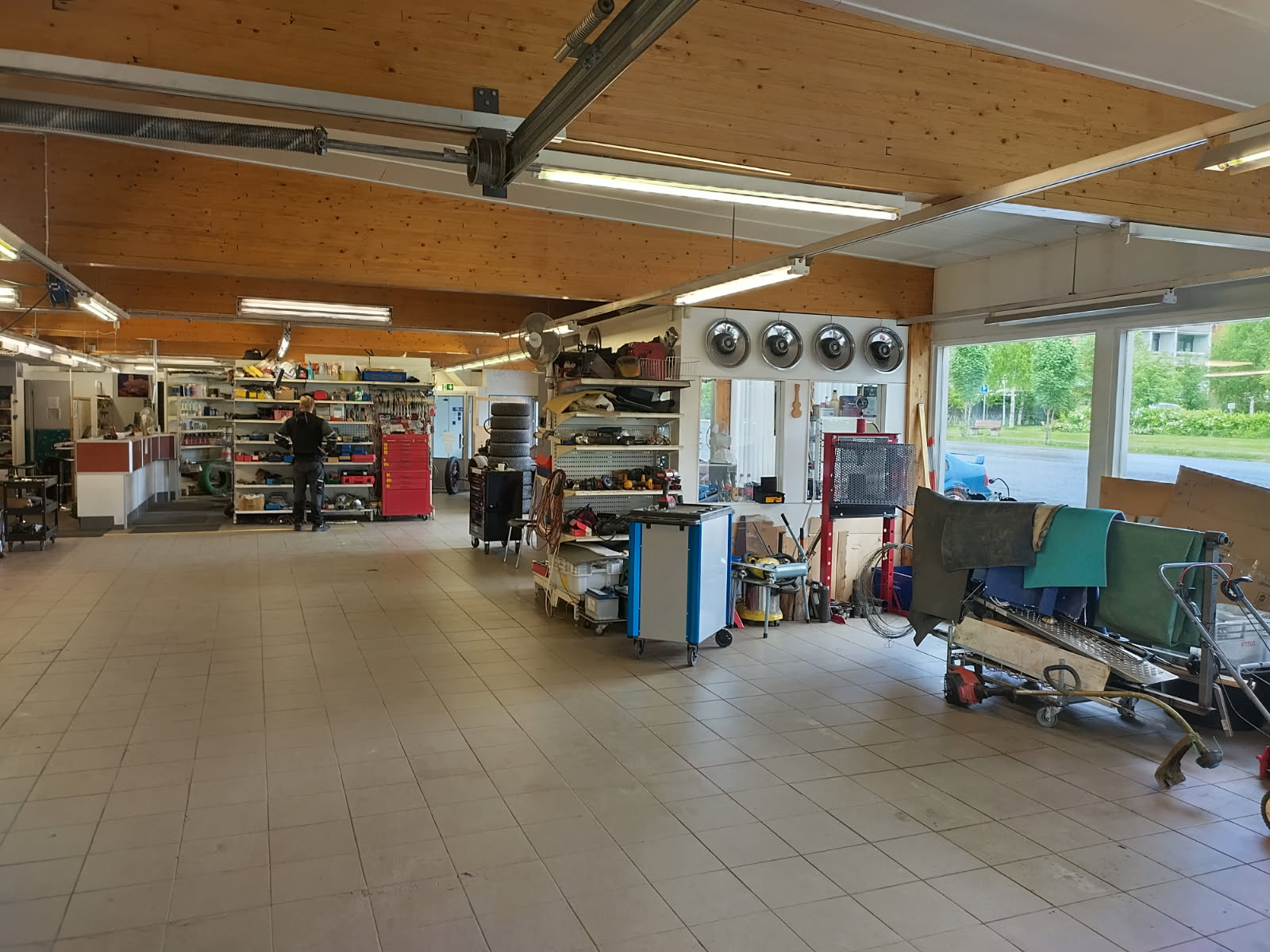 Images MV Huolto ja Korjaus Oy
