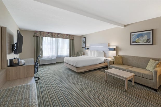 Images Best Western Plus Twin View Inn & Suites