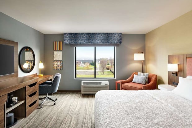 Images Hampton Inn & Suites Olean