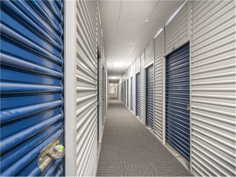 Exterior Units Extra Space Storage Irvine (949)951-8645