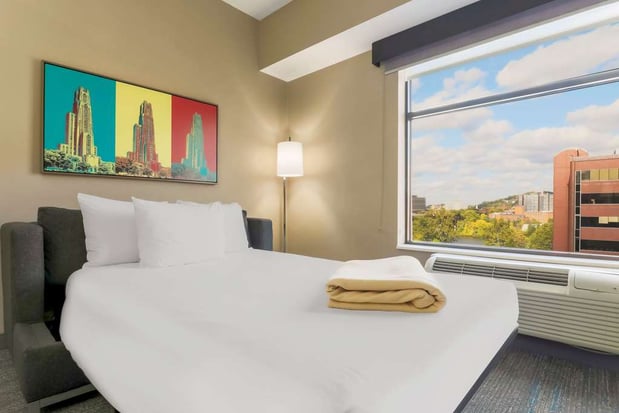 Images Hampton Inn & Suites Pittsburgh-Downtown