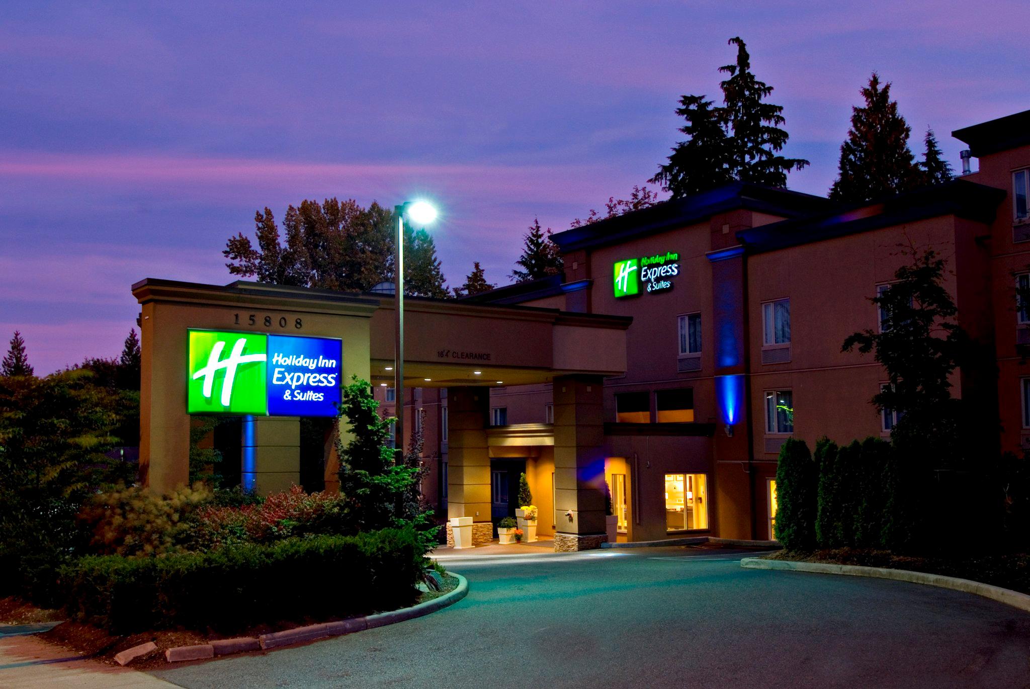Images Holiday Inn Express & Suites Surrey, an IHG Hotel