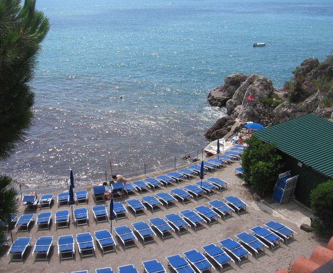 Images Ombrelloni Lettini Italia Srl