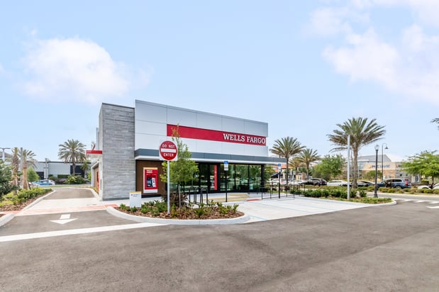 Images Wells Fargo Bank