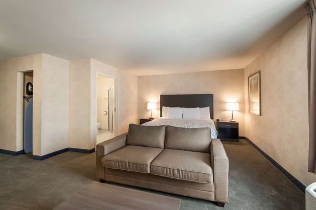 Images SureStay Plus by Best Western SeaTac Airport