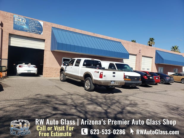 Images RW Auto Glass