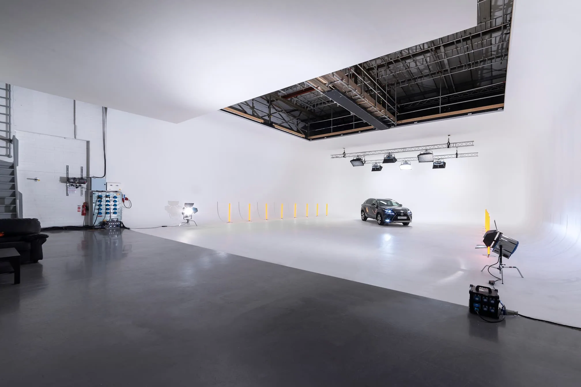 Images Malcolm Ryan Studios