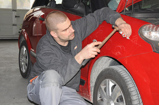 Carrosserie H. Leuenberger AG, Worblentalstrasse 97 in Ittigen