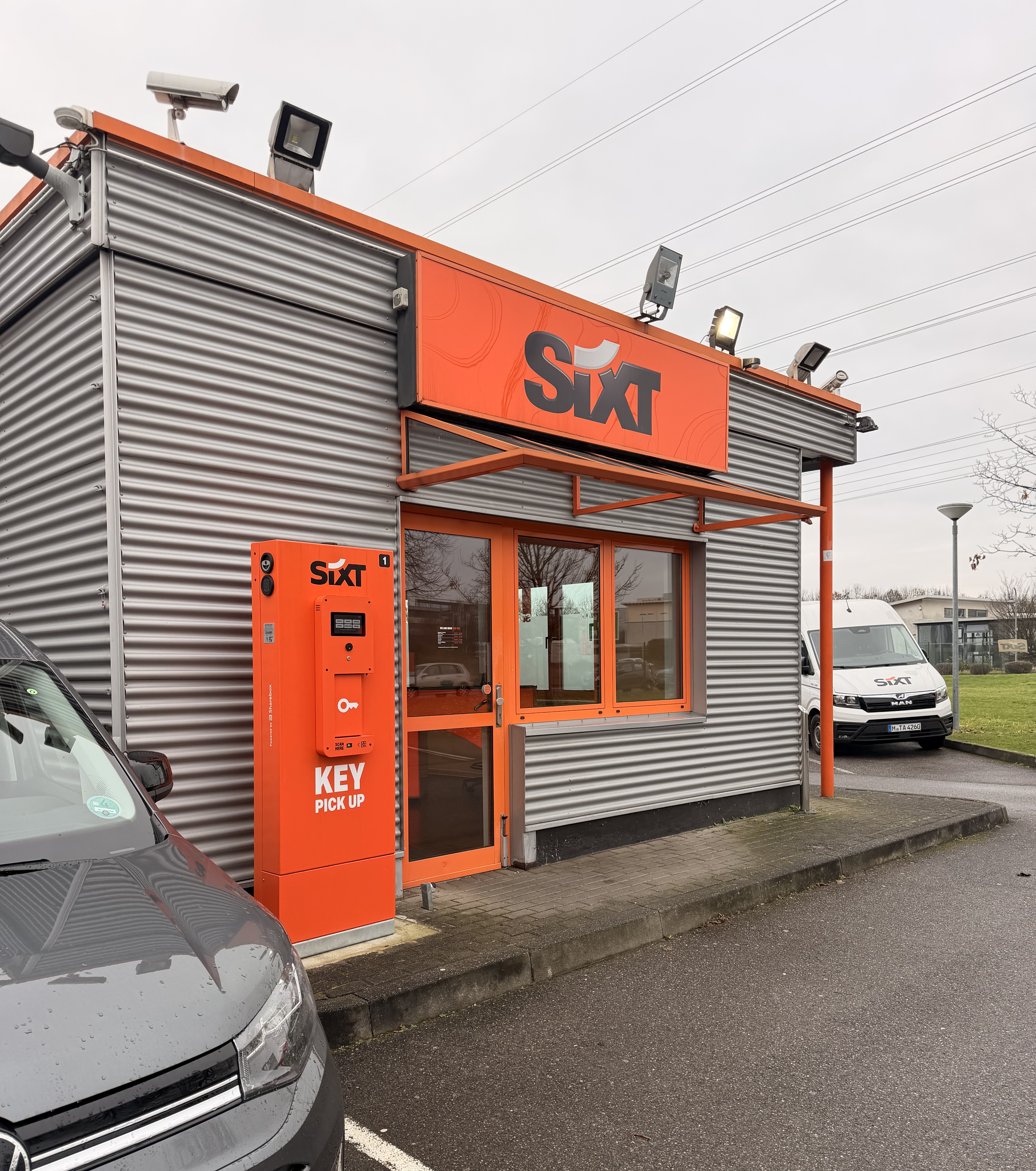 SIXT Mietwagen & Transporter mieten Köln Porz/Gremberghoven, Ettore-Bugatti-Str. 2 in Köln