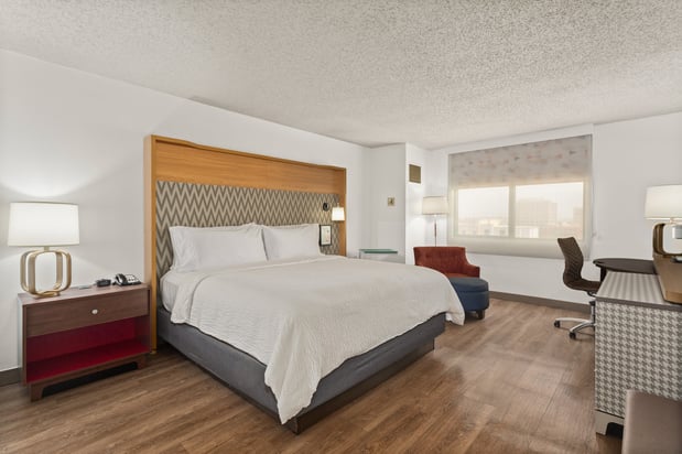 Images Holiday Inn Tampa Westshore - Airport Area by IHG