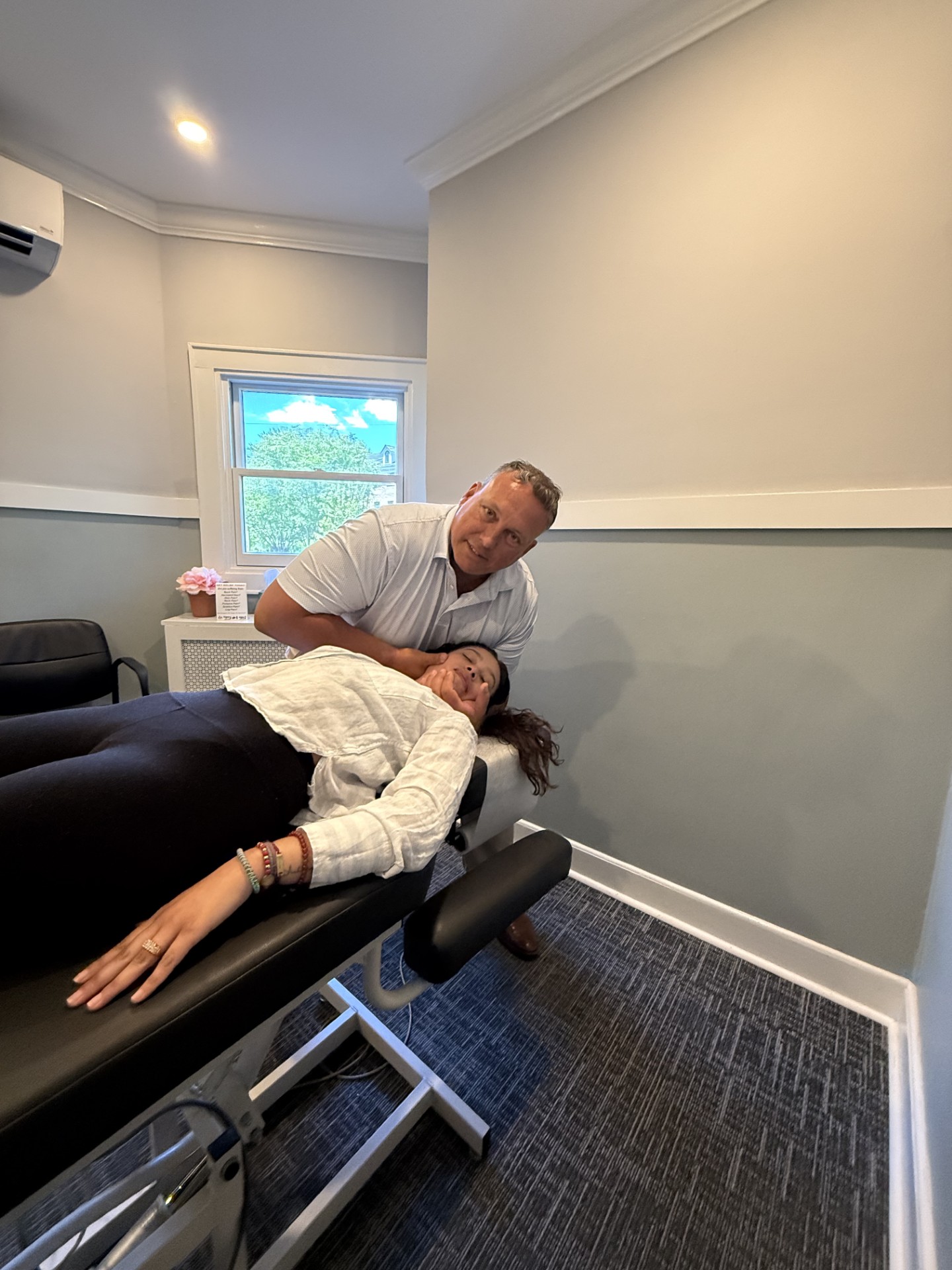 Dr. Baum chiropractic adjustment at Baum Advanced Chiropractic 