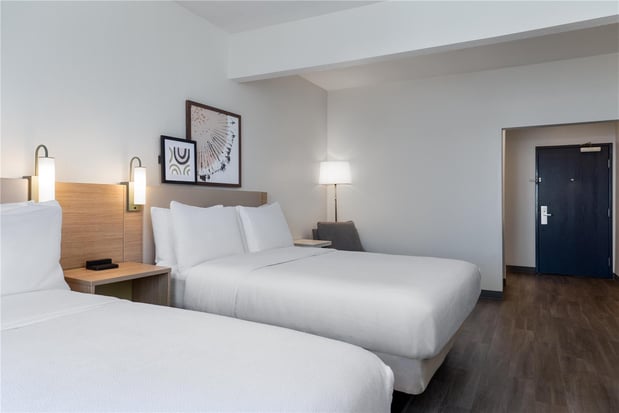 Images Spark by Hilton Indianapolis Northeast Fishers