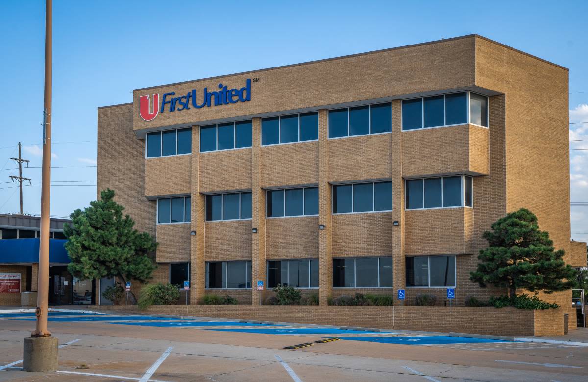 First United Bank - OKC South Western - exterior