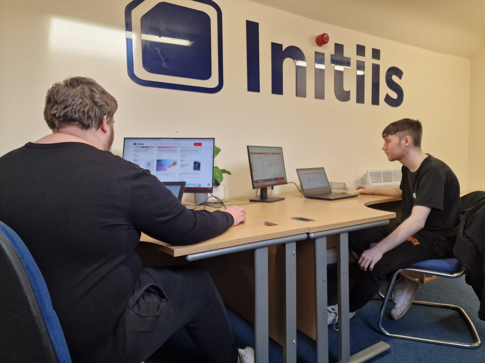 Images Initiis Ltd - Business Mobile Deals & Phone Contracts