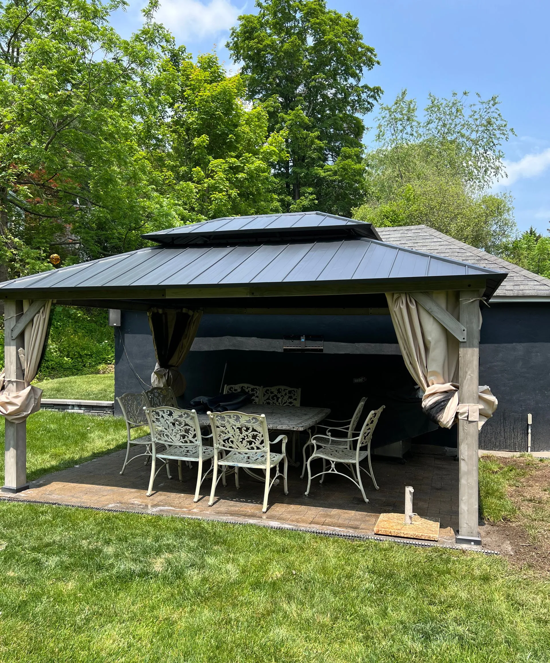 E&S Painting and Carpentry Inc Image