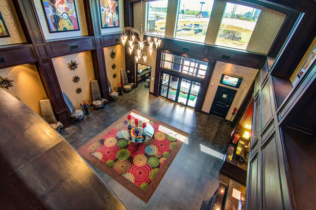 Images Holiday Inn Arlington NE-Rangers Ballpark by IHG