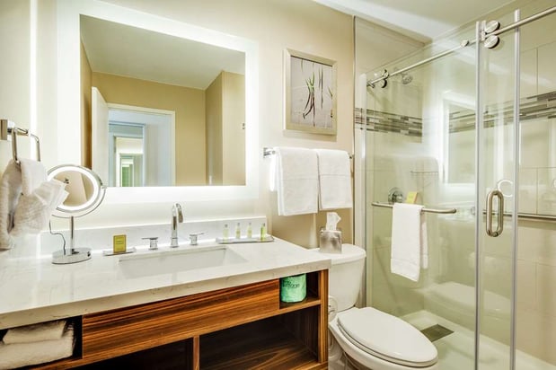 Images DoubleTree by Hilton Huntington