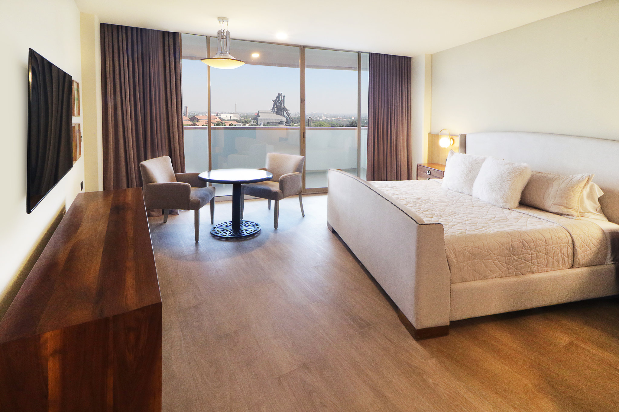 Images Holiday Inn Monterrey-Parque Fundidora by IHG