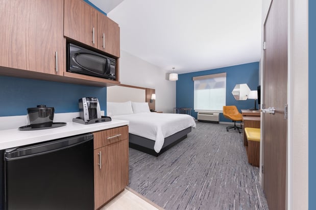 Images Holiday Inn Express & Suites Houston S - Medical Ctr Area by IHG