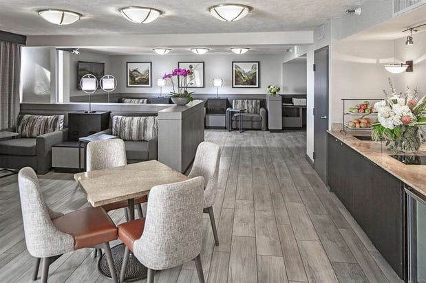 Images Hilton Sacramento Arden West