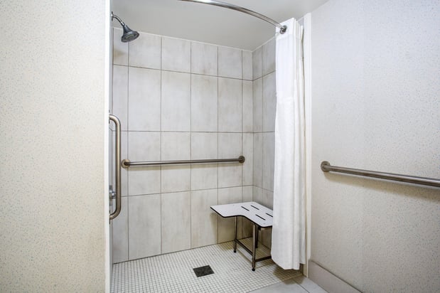 Images Holiday Inn Express & Suites Fort Wayne by IHG
