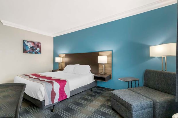 Images Best Western Medical Center North Inn & Suites Near Six Flags