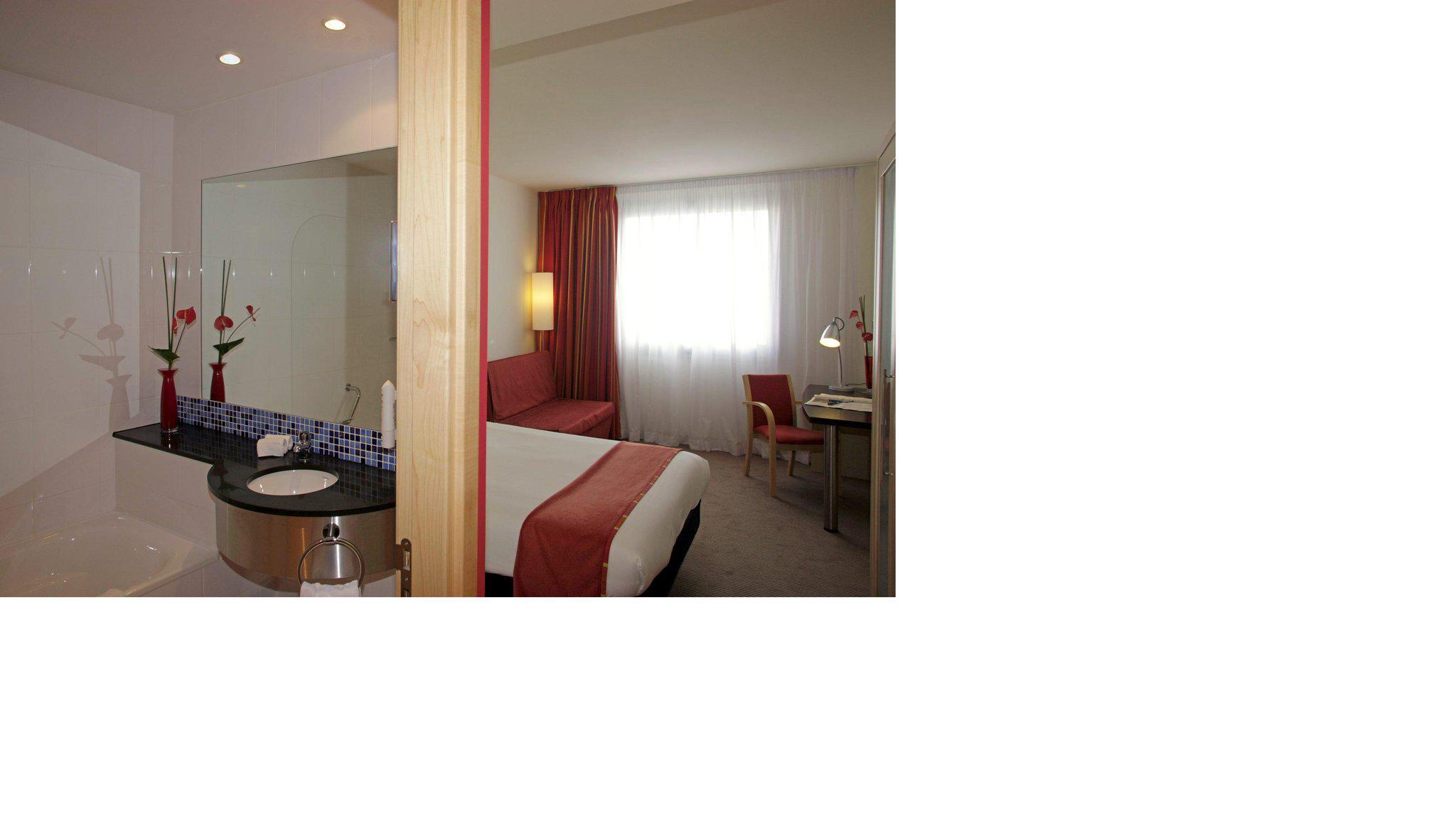 Images Holiday Inn Express Barcelona - City 22@, an IHG Hotel