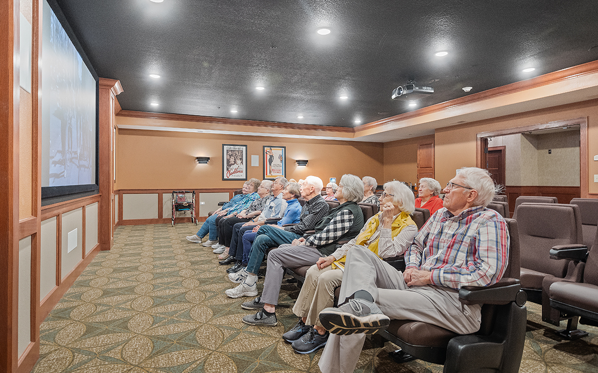 Lexington Pointe is the perfect place to call home, offering senior living with elegance and grace. Nestled in the heart of Eagan, we provide a warm and inviting atmosphere.