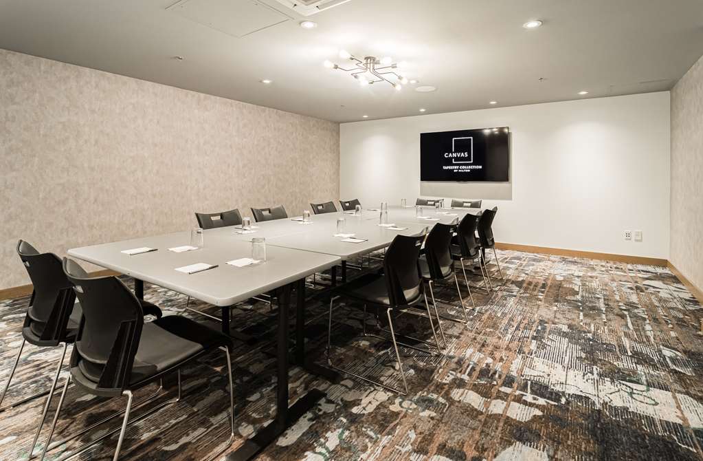 Images Canvas Moncton, Tapestry Collection by Hilton