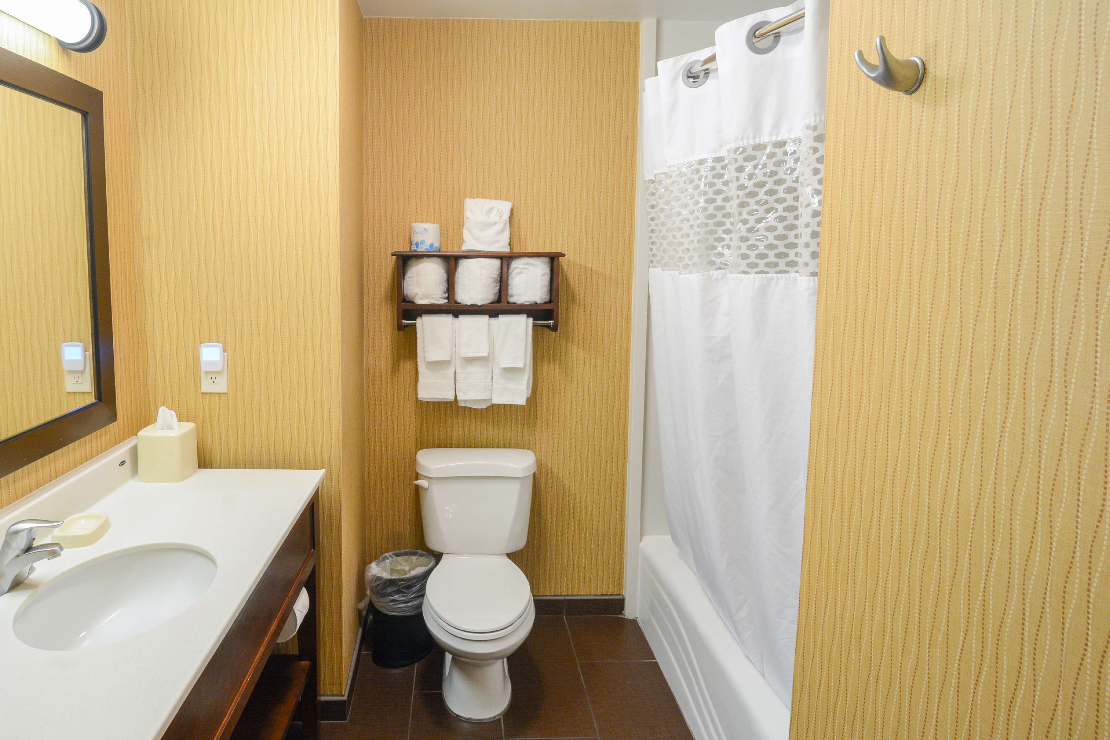 Guest room