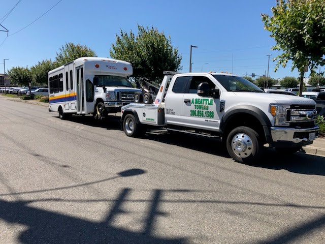 A Seattle Towing Photo