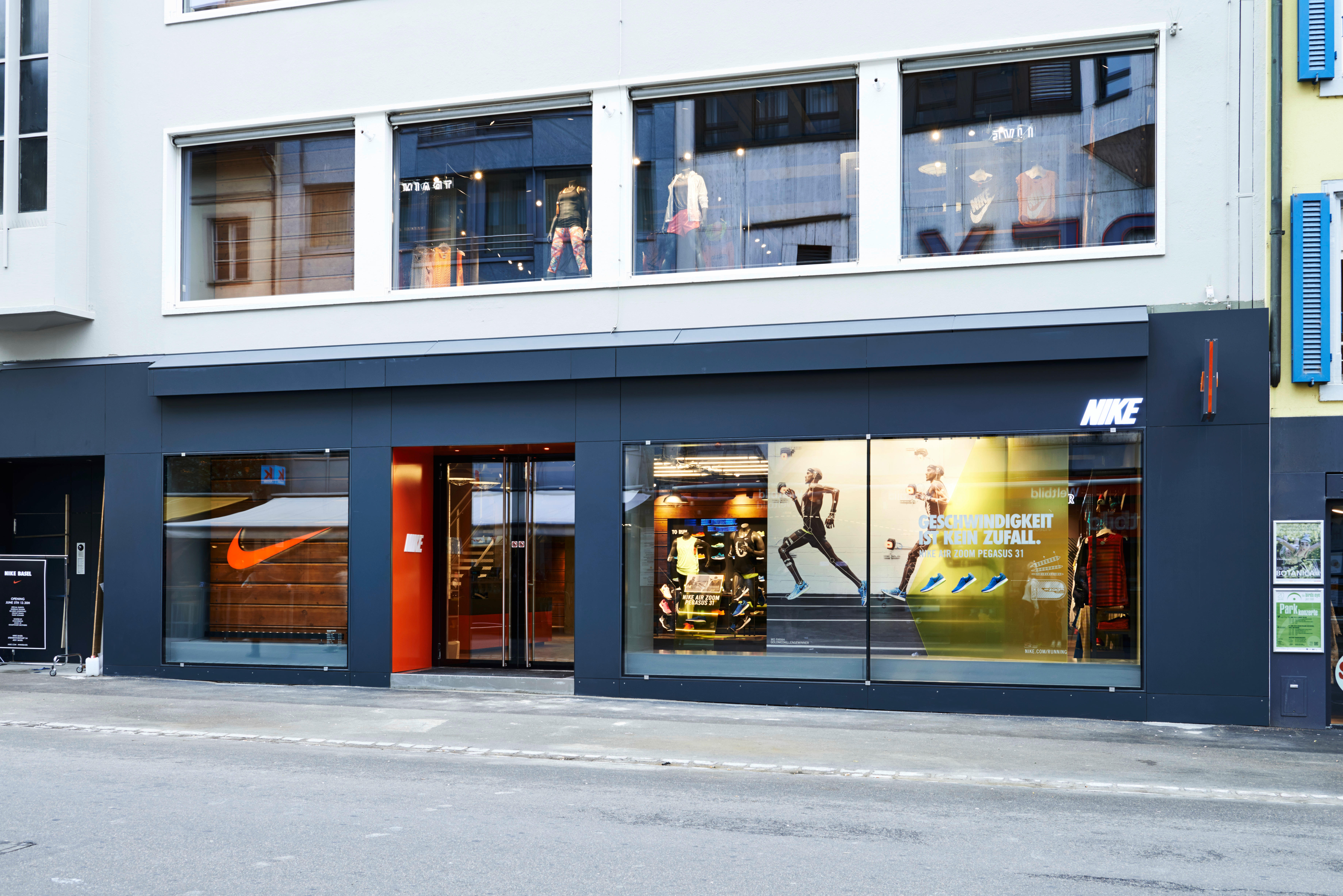 Nike Store Sports Et Loisirs: Articles Et Vêtements (Détail Et Accessoires) Basel (adresse, horaires, avis, TÉL: 0619652...) - Infobel