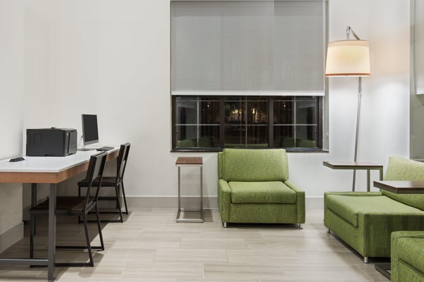 Images Holiday Inn Express & Suites Nearest Universal Orlando by IHG