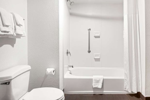 Images Spark by Hilton Stevensville