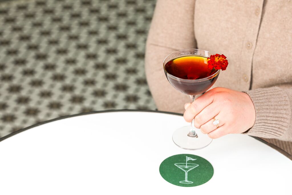 Unwind after the perfect match with our selection of refined cocktails, served in a lively and approachable clubhouse atmosphere.