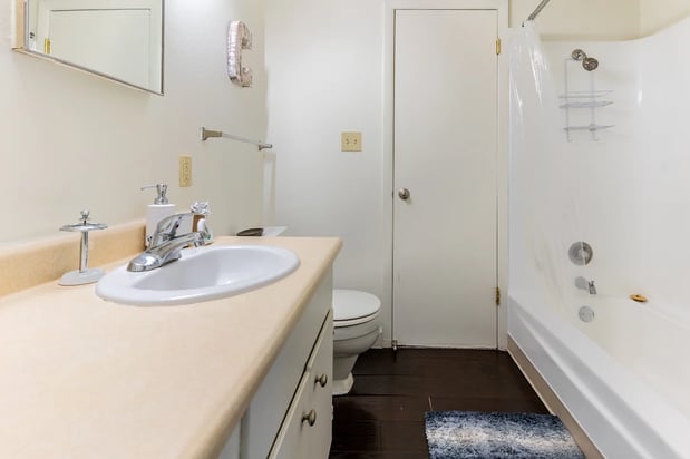 Images Candlewyck Apartments